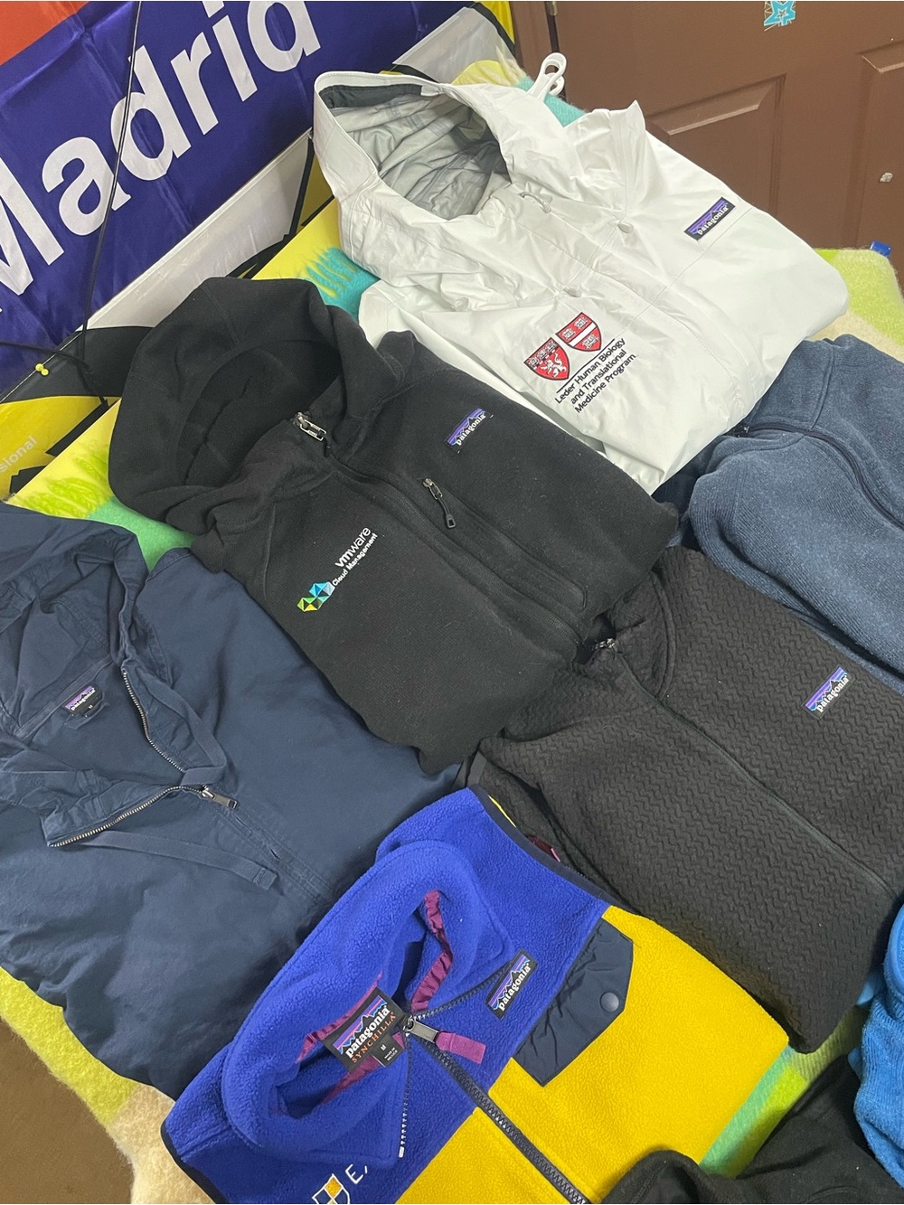 Patagonia Bundle Lot 12 Pcs Clothing Variety Men’s Women’s Fleeces Vests Nylon - Picture 2 of 3
